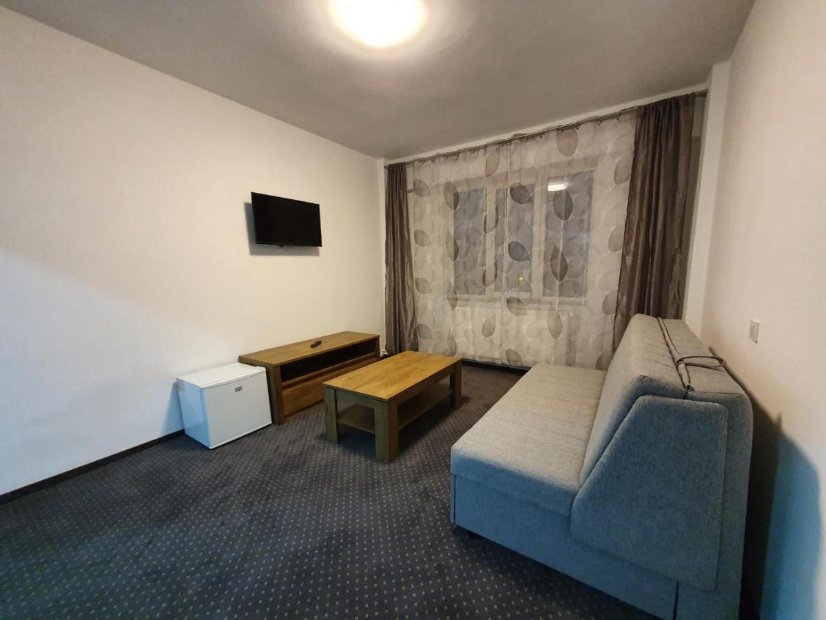 Homestay De Inchiriat - Petroshani Srl *