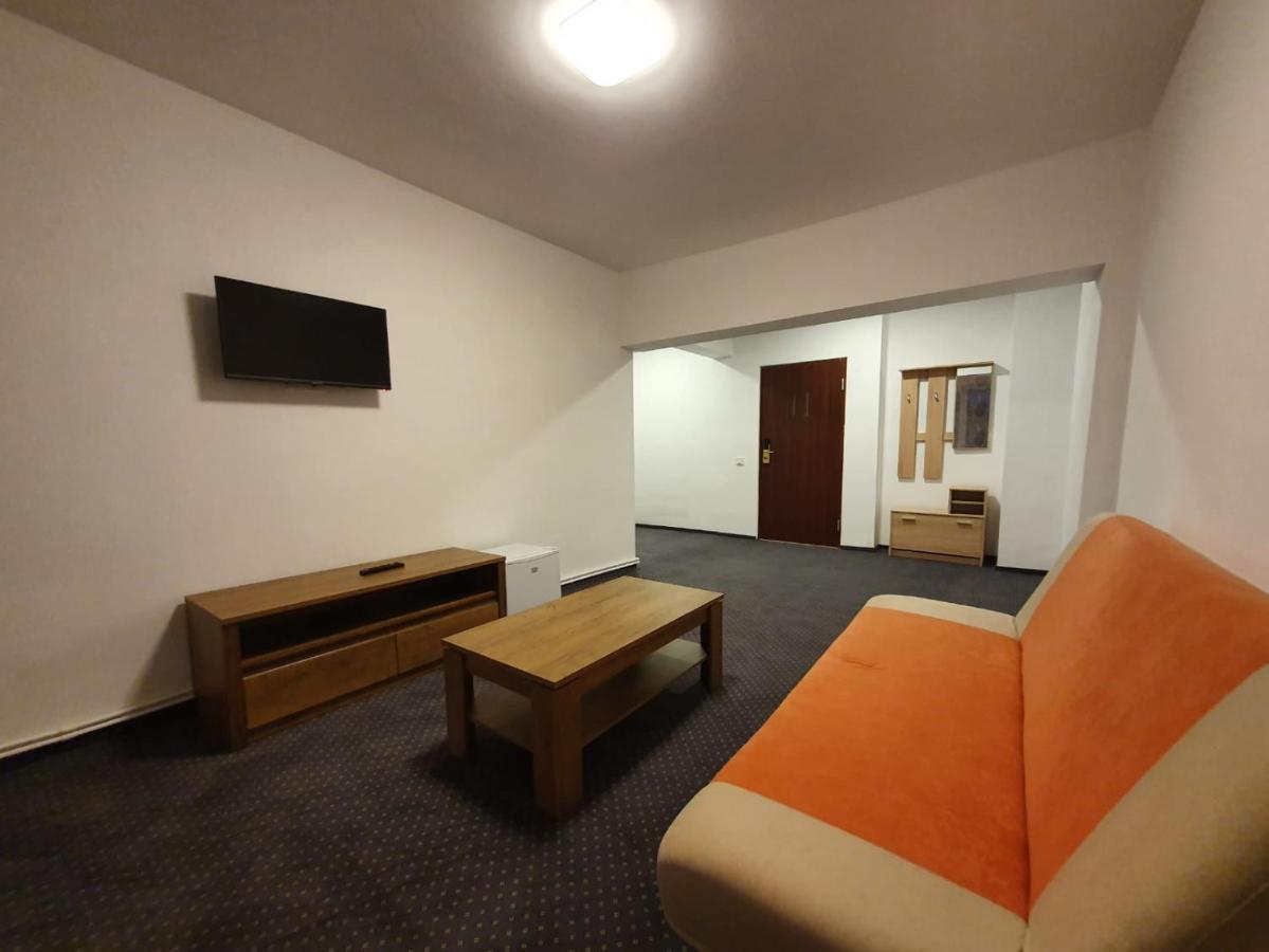 Homestay De Inchiriat - Petroshani Srl Petrosani
