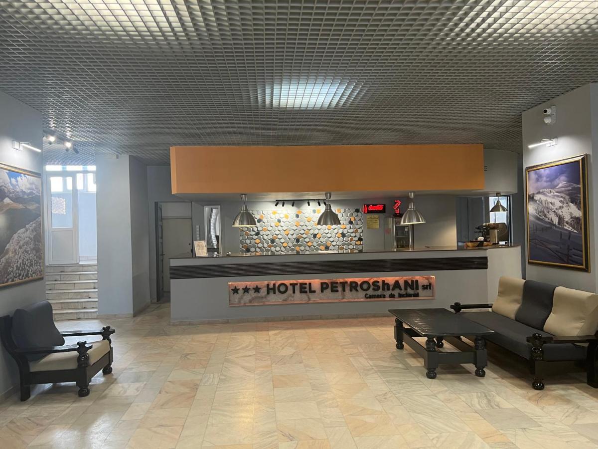 Petroshani Srl Alloggio in famiglia Petroşani